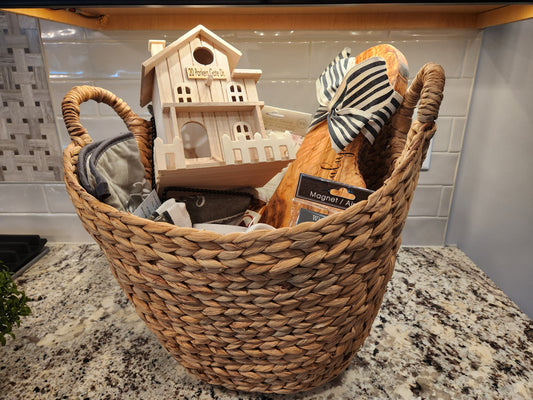 Luxury Personalized Gift Basket