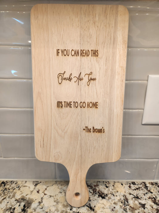 Funny Charcuterie Board Personalized Serving Board with Handle Engraved Cheese Board . If You Can Read This, Snacks Are Gone It's Time To Go Home